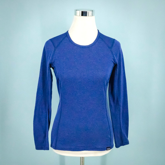 Patagonia Size XS Blue Capilene Baselayer Crew Long Sleeve Active Outdoor Top - Picture 1 of 8